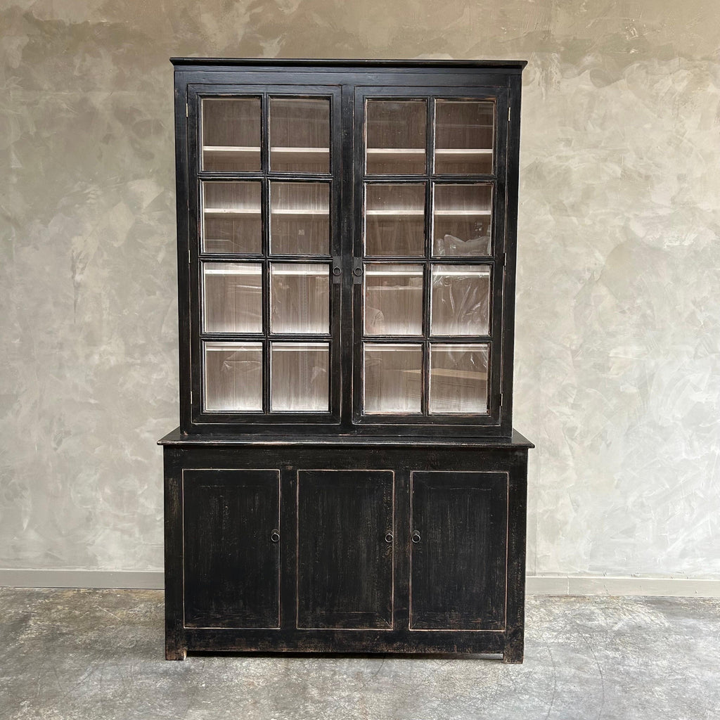 https://a.1stdibscdn.com/vintage-style-reclaimed-wood-hutch-in-distressed-black-finish-for-sale-picture-2/f_18223/f_384692221708218530234/mobilejpegupload_F31A84682AAA4E98A50864144D64E9A8_master.jpg