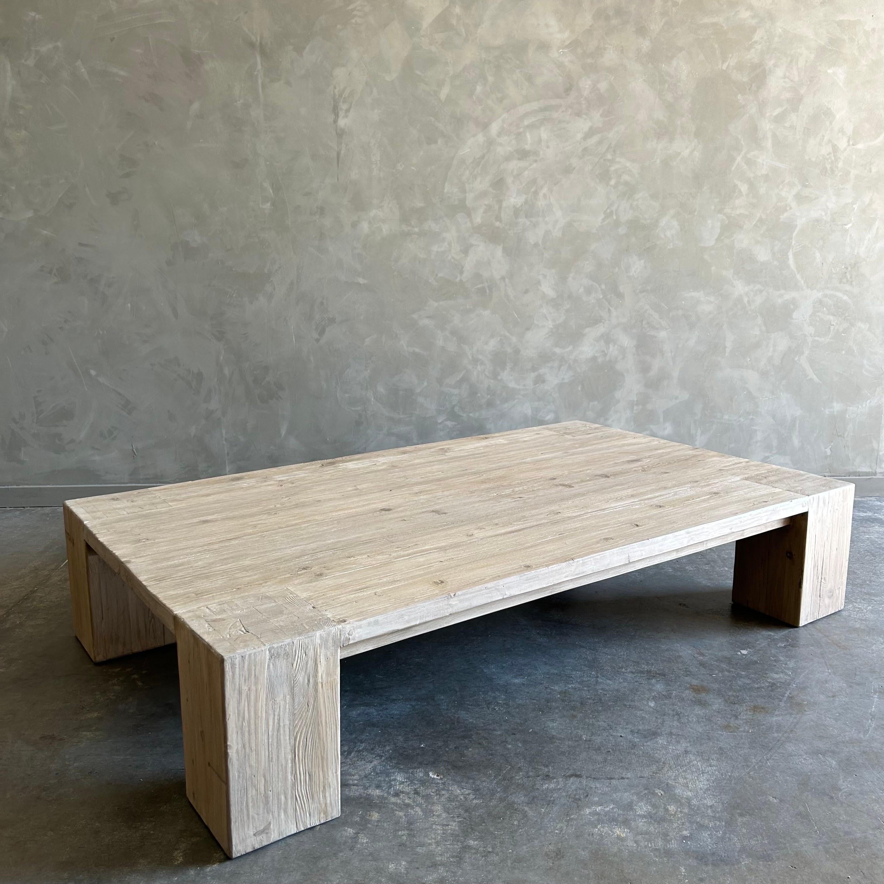 https://a.1stdibscdn.com/custom-x-large-elm-wood-beam-coffee-table-in-natural-for-sale-picture-10/f_18223/f_451464121747955038232/mobilejpegupload_F5E05605AB3B4371902060D73FF3B84B_master.jpg