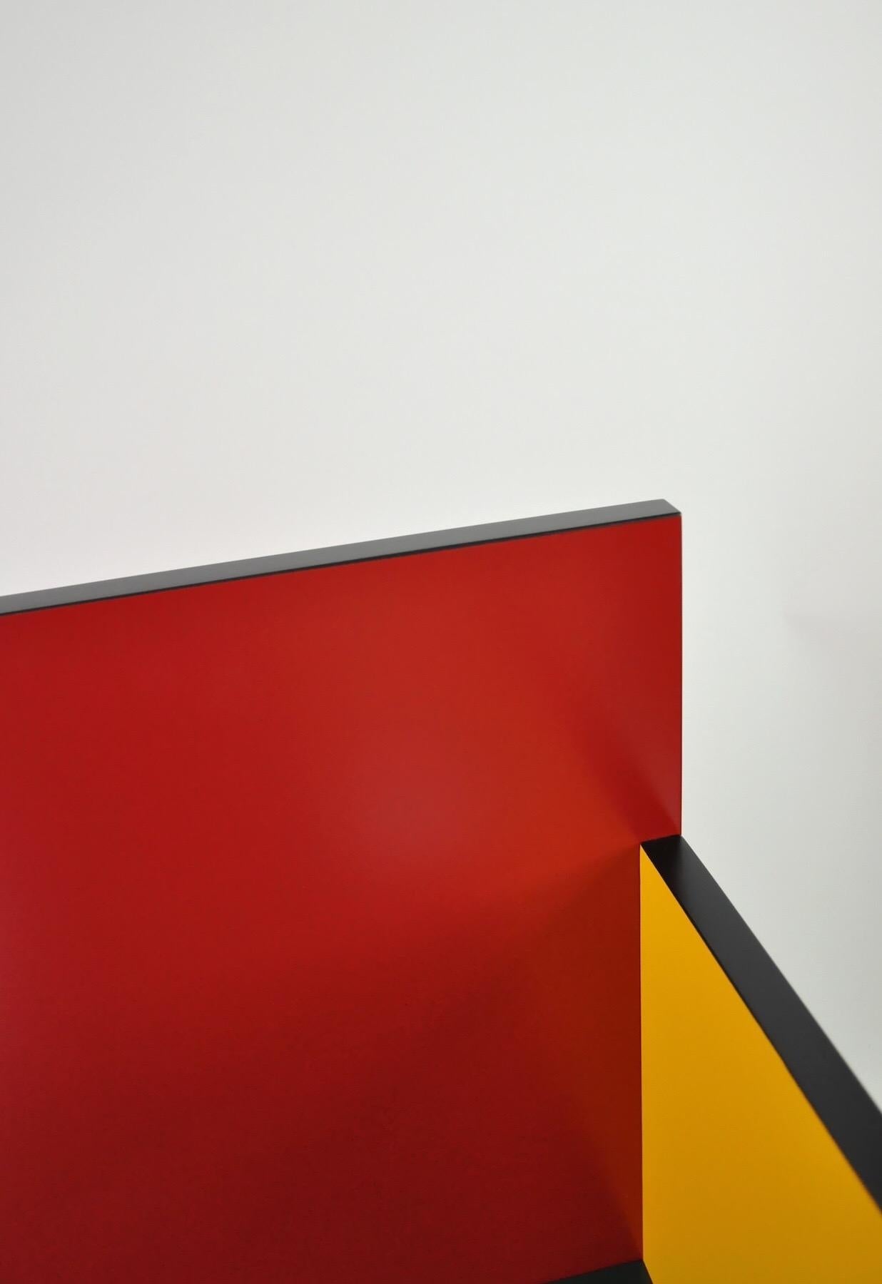 https://a.1stdibscdn.com/avant-garde-chair-bauhaus-style-one-arm-color-of-your-choice-for-sale-picture-4/f_31233/f_137510621550762601297/mobilejpegupload_F8D3B2FAD3A3437FA9143388D65A487F_master.jpg