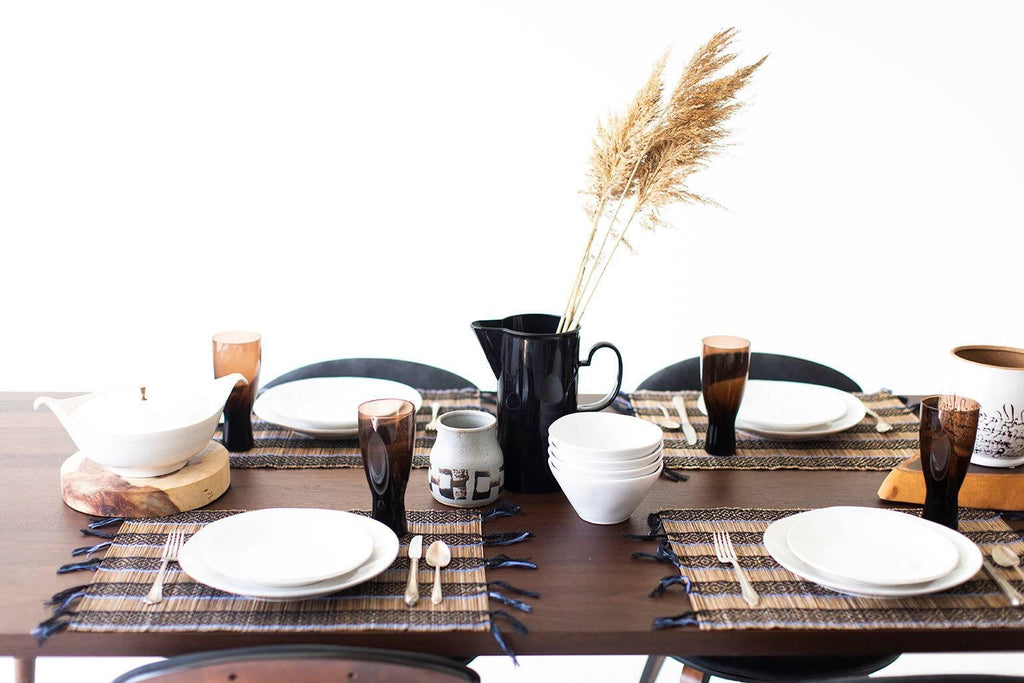 https://a.1stdibscdn.com/modern-dining-table-the-new-york-table-for-sale-picture-8/f_9720/f_111258011529434616401/modern_dining_table_08_master.jpg
