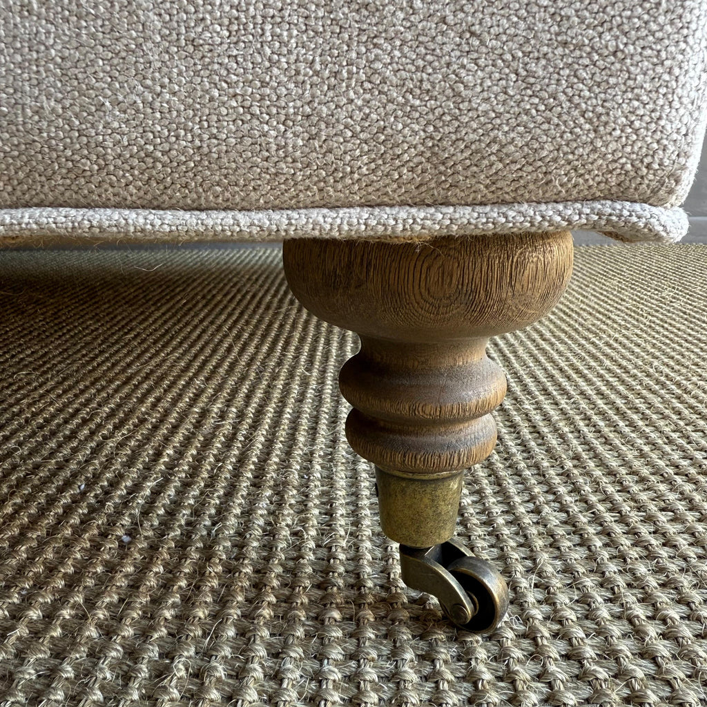 https://a.1stdibscdn.com/modern-english-sofa-in-a-heavy-weight-stone-washed-natural-linen-down-cushion-for-sale-picture-7/f_18223/f_416014621744144811639/modern_english_sofa2_master.JPG