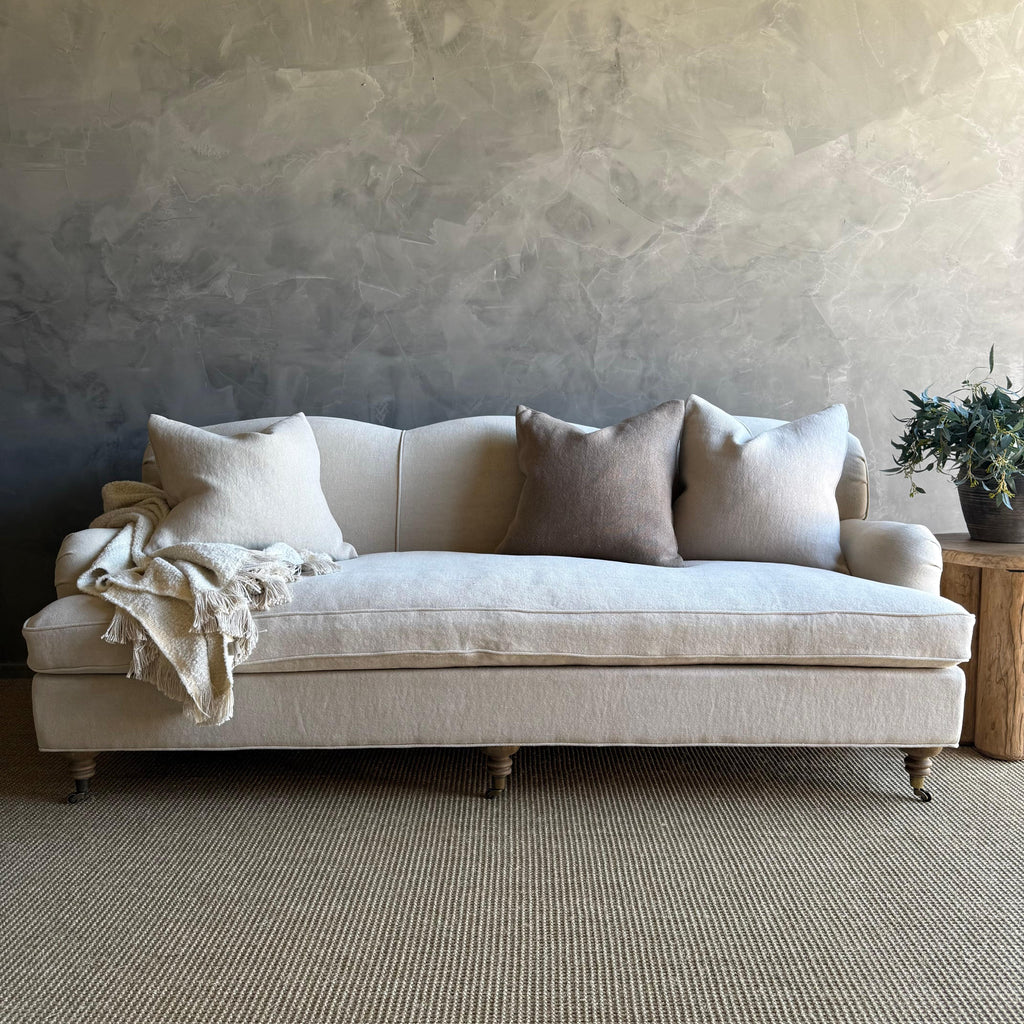 https://a.1stdibscdn.com/modern-english-sofa-in-a-heavy-weight-stone-washed-natural-linen-down-cushion-for-sale-picture-11/f_18223/f_416014621744144846460/modern_english_sofa6_master.JPG
