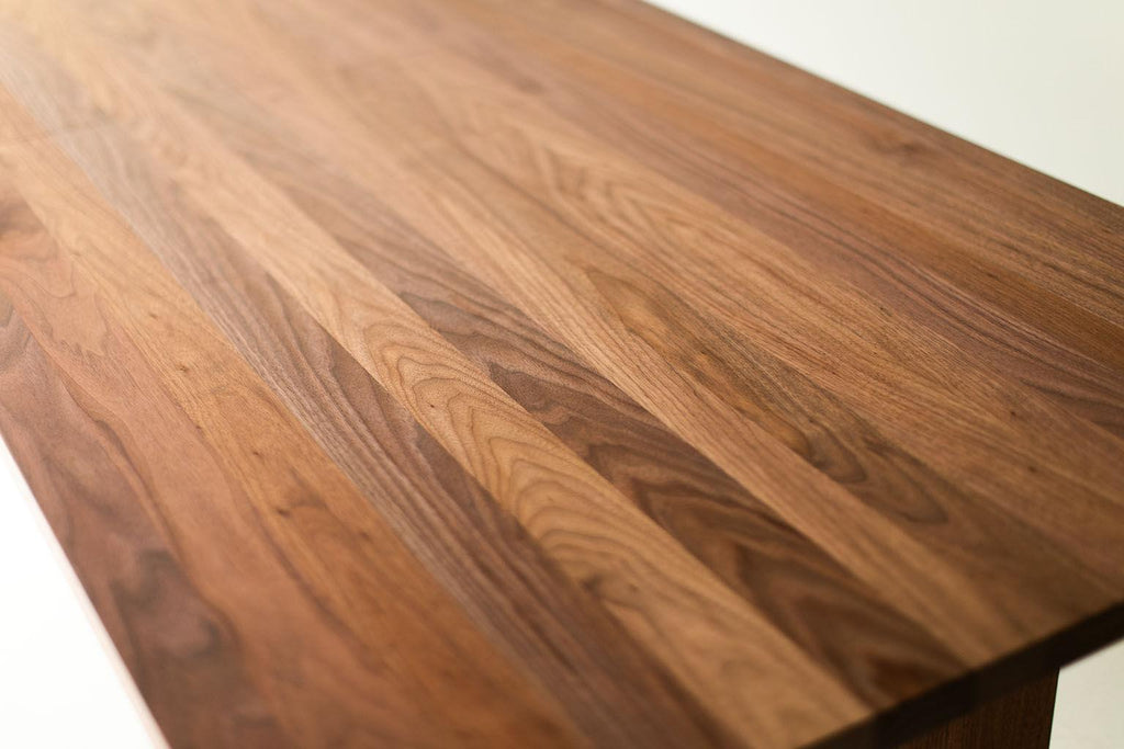 https://a.1stdibscdn.com/modern-extendable-dining-table-for-sale-picture-6/f_9720/1611169138705/modern_extendable_dining_table_06_master.jpg