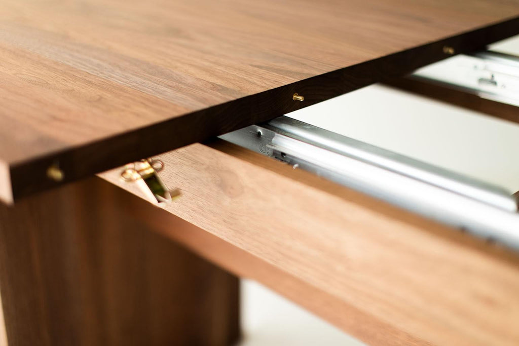 https://a.1stdibscdn.com/modern-extendable-dining-table-for-sale-picture-10/f_9720/1611169141803/modern_extendable_dining_table_10_master.jpg