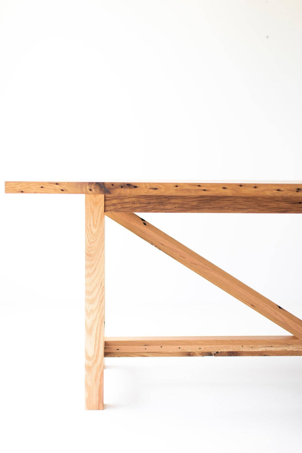 https://a.1stdibscdn.com/modern-farmhouse-dining-table-for-sale-picture-10/f_9720/1529431305953/modern_farmhouse_dining_table_010_master.jpg