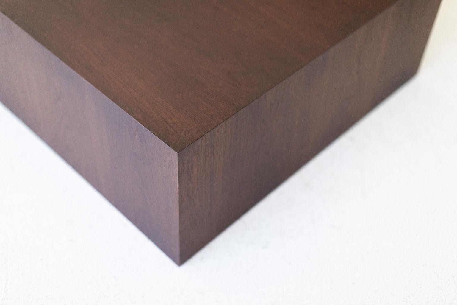https://a.1stdibscdn.com/modern-walnut-coffee-table-for-sale-picture-5/f_9720/f_246340621627065003245/modern_walnut_coffee_table_05_master.jpg
