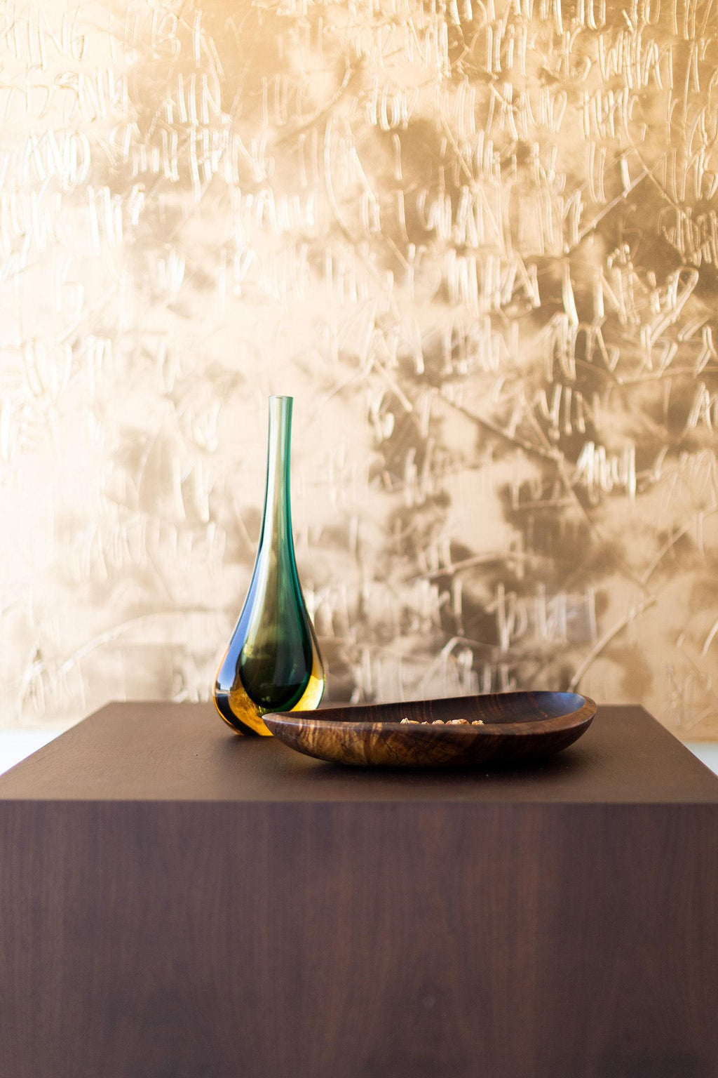 https://a.1stdibscdn.com/modern-walnut-coffee-table-for-sale-picture-7/f_9720/f_246340621627065004672/modern_walnut_coffee_table_07_master.jpg
