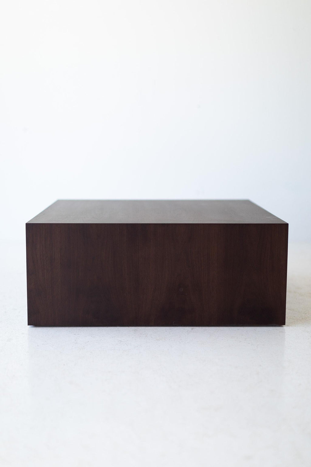 https://a.1stdibscdn.com/modern-walnut-coffee-table-for-sale-picture-10/f_9720/f_246340621627065018772/modern_walnut_coffee_table_10_master.jpg