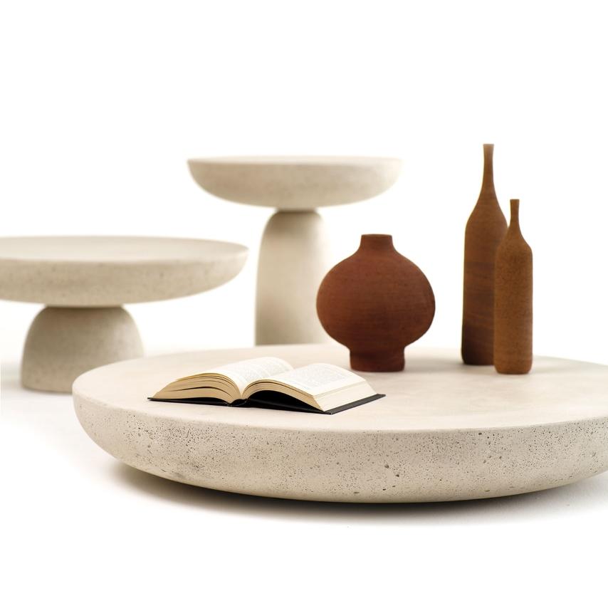https://a.1stdibscdn.com/coffee-table-mogg-olo-70-ivory-concrete-design-antonio-facco-for-sale-picture-3/f_105752/f_469242521759592613381/mogg_table_OLO_03_master.jpg
