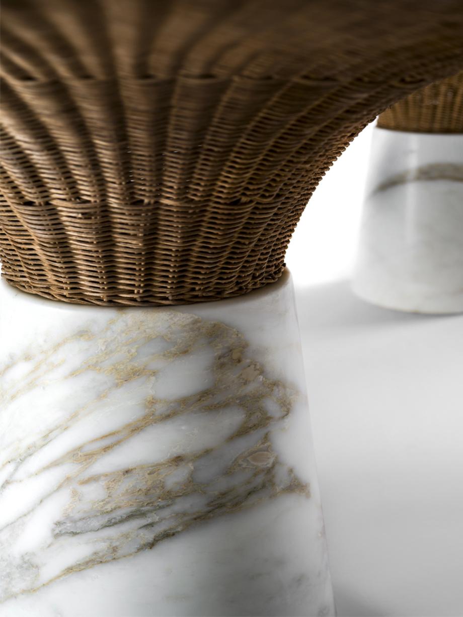 https://a.1stdibscdn.com/sculpted-marble-amazonas-dining-table-giorgio-bonaguro-for-sale-picture-3/f_12192/f_325858421675458414751/morfosi_amazonas_by_bonaguro_5_master.jpg