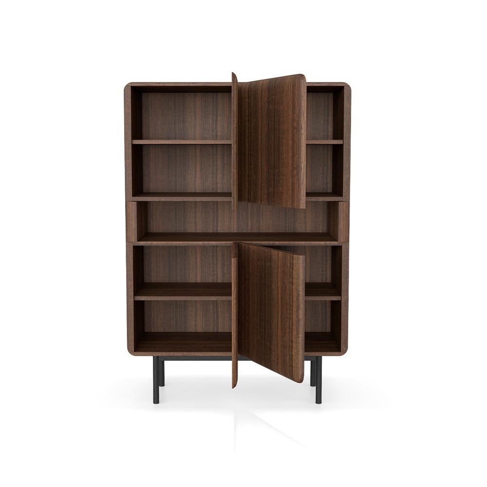 https://a.1stdibscdn.com/contemporary-cabinet-with-4-doors-and-open-central-shelf-in-natural-oak-finish-for-sale-picture-5/f_27693/f_428811921734981008122/movel_bar_rocco_com_prateleira_evanyrouse_4_master.jpg