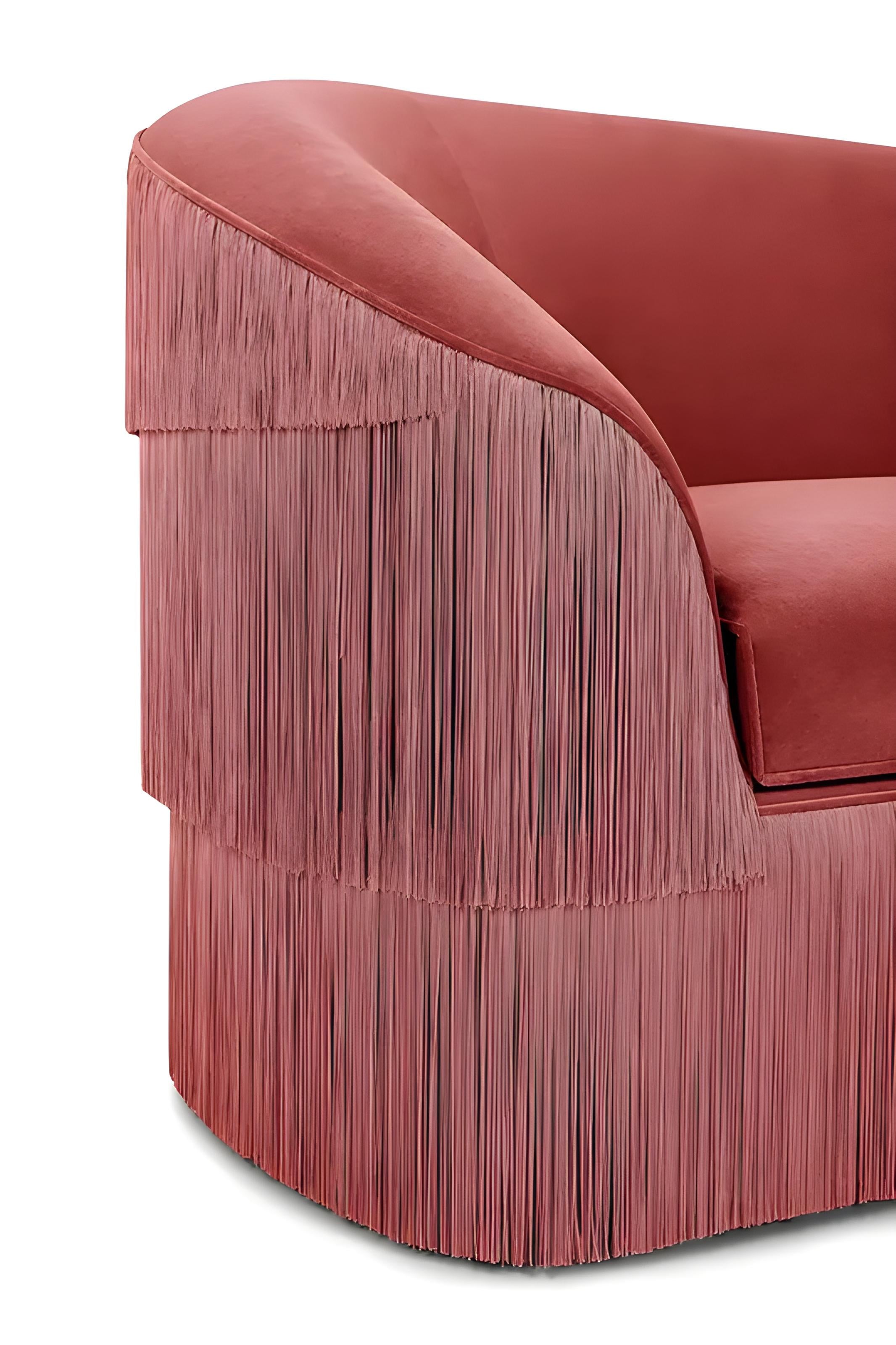 https://a.1stdibscdn.com/hand-tailored-fringes-2-seat-sofa-in-antique-pink-velvet-for-sale-picture-8/f_27693/f_211248321770103068099/munna_fringes_2_seat_sofa_315_1553601150921_7590_master_master.jpg