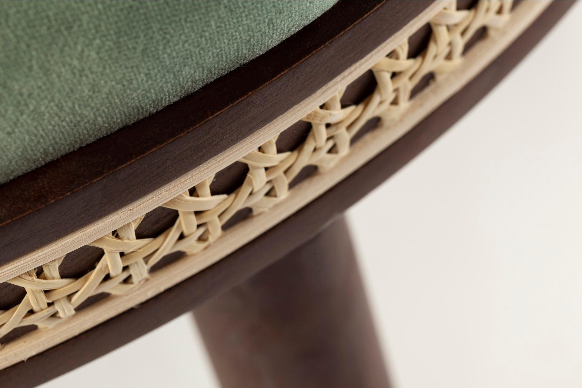 https://a.1stdibscdn.com/dining-chair-alma-with-soft-celadon-cotton-velvet-in-stock-for-sale-picture-4/f_54242/f_213697921605026303649/n8t1senqncn4jqohrhfol_master.jpg