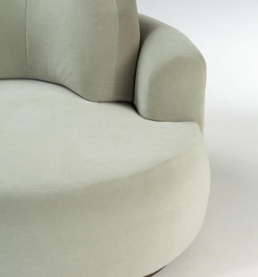 https://a.1stdibscdn.com/handmade-contemporary-mambo-unlimited-ideas-naked-round-soft-dove-upholstery-for-sale-picture-2/f_40973/f_334018621679394449568/nakeddovedetail1_master.JPG