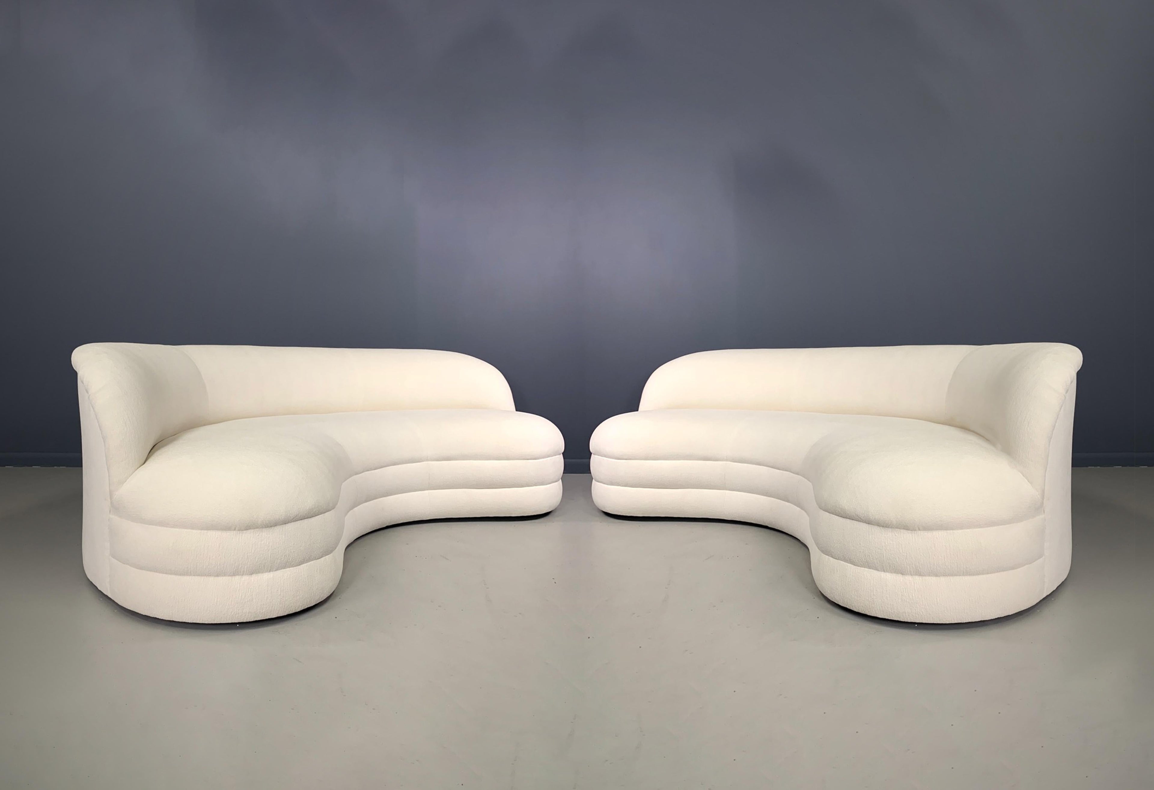 https://a.1stdibscdn.com/midcentury-pair-of-kidney-shaped-sofas-in-the-style-of-weiman-for-sale-picture-6/f_12732/f_272339321643991580056/natural_curve_low_master.jpg