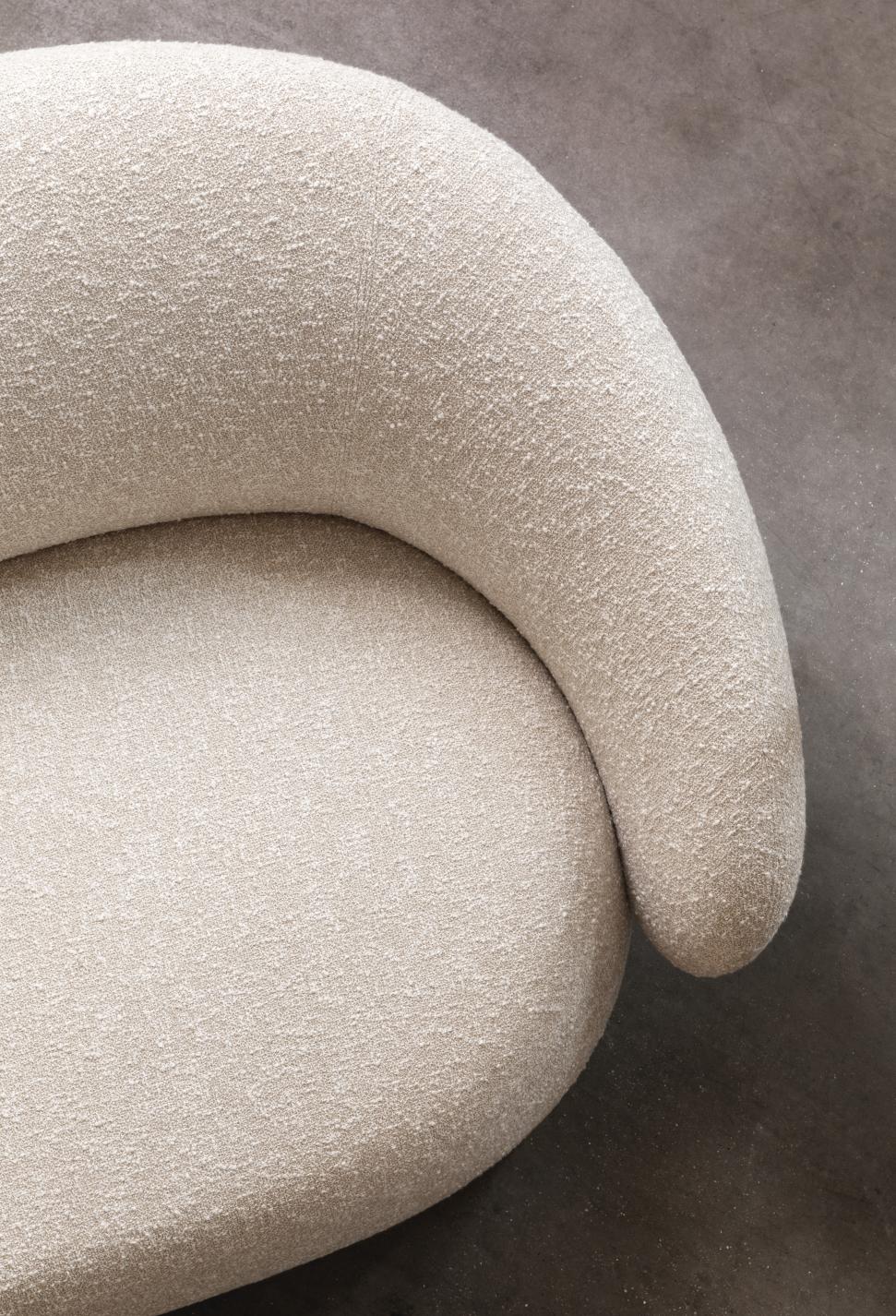 https://a.1stdibscdn.com/miniforms-nebulone-sofa-by-e-ggs-for-sale-picture-5/f_16392/f_441184121742408111395/nebulone_1217372501201255_master.jpg