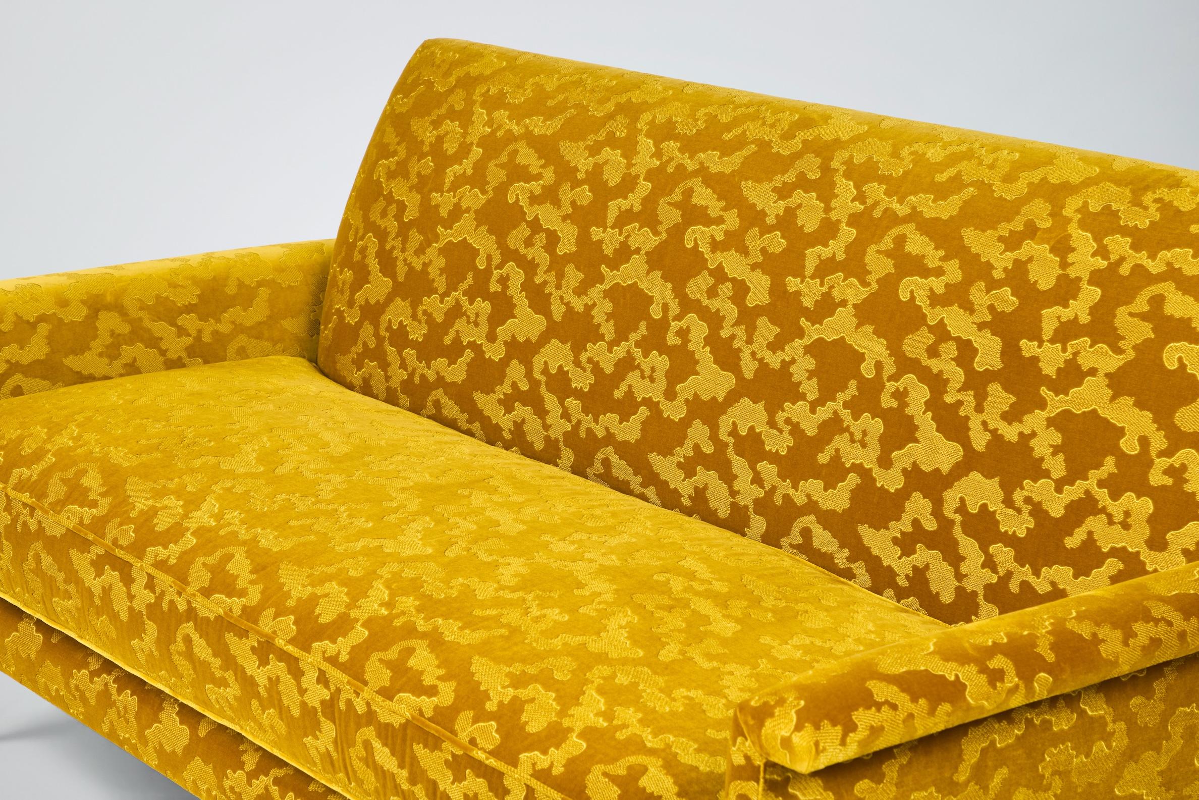 https://a.1stdibscdn.com/mid-century-modern-style-italian-jolly-loveseat-by-martin-and-brockett-for-sale-picture-4/f_50711/f_412340921724798791197/new_upholstery_edited_05_master.jpg