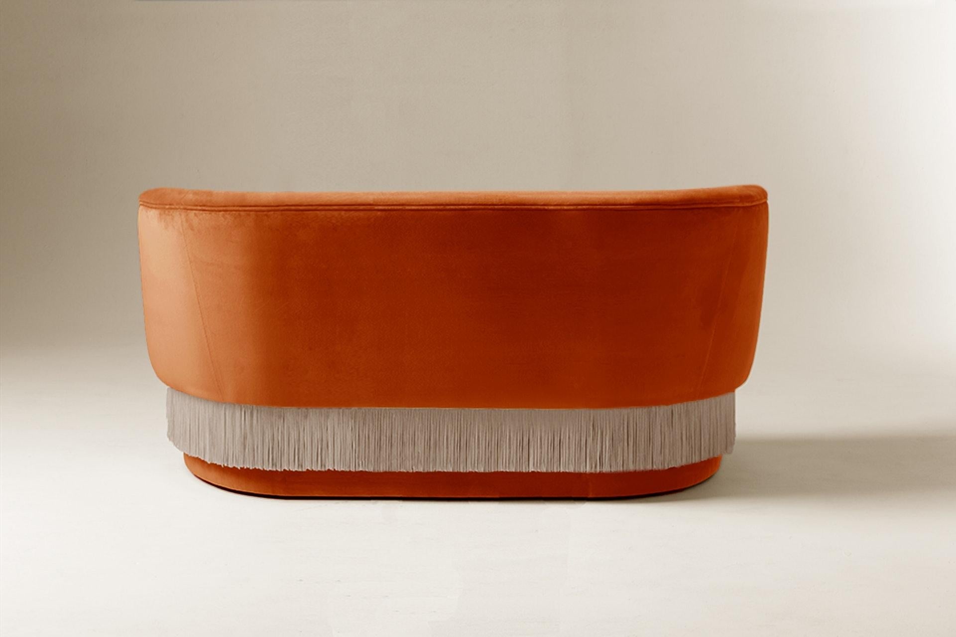 https://a.1stdibscdn.com/sofa-settee-with-soft-terracotta-velvet-and-silk-fringes-la-folie-140cm-for-sale-picture-4/f_54242/f_215056421605892308819/nkjfgmhywinx8vcxd5rub_master.jpg
