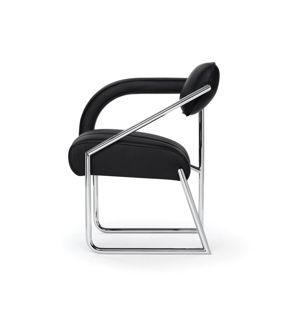 https://a.1stdibscdn.com/classicon-non-conformist-chair-in-leather-by-eileen-gray-for-sale-picture-2/12330573/f_138514311551435789834/non_conformist_leather_black_side_2__master.jpg