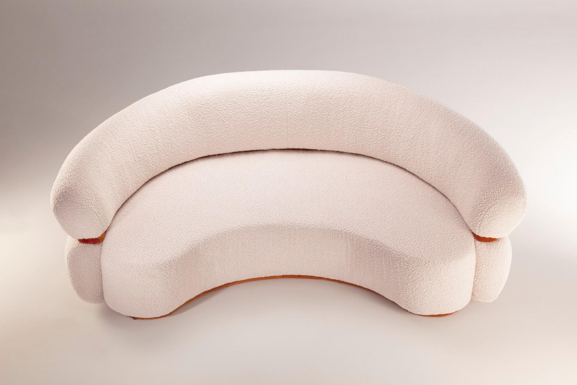 https://a.1stdibscdn.com/malibu-round-sofa-240-for-sale-picture-4/f_54242/f_209104021602172521830/nzohqobswunlrjklspwsi_master.jpg