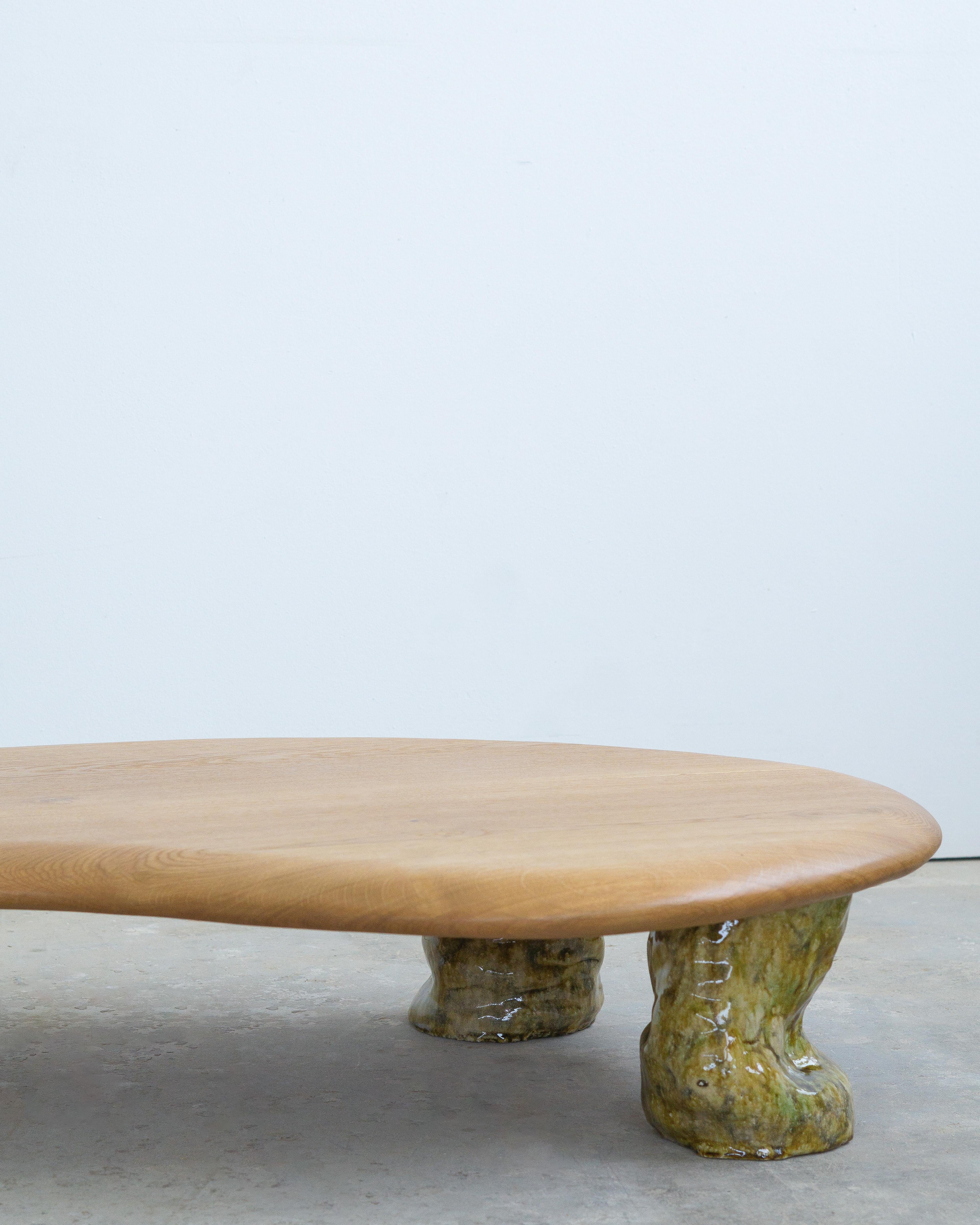 https://a.1stdibscdn.com/sculptural-coffee-table-white-oak-glazed-ceramic-for-sale-picture-11/f_90922/f_485405821769544150724/oak_ceramic_coffee_table_knysch_10_master.jpg