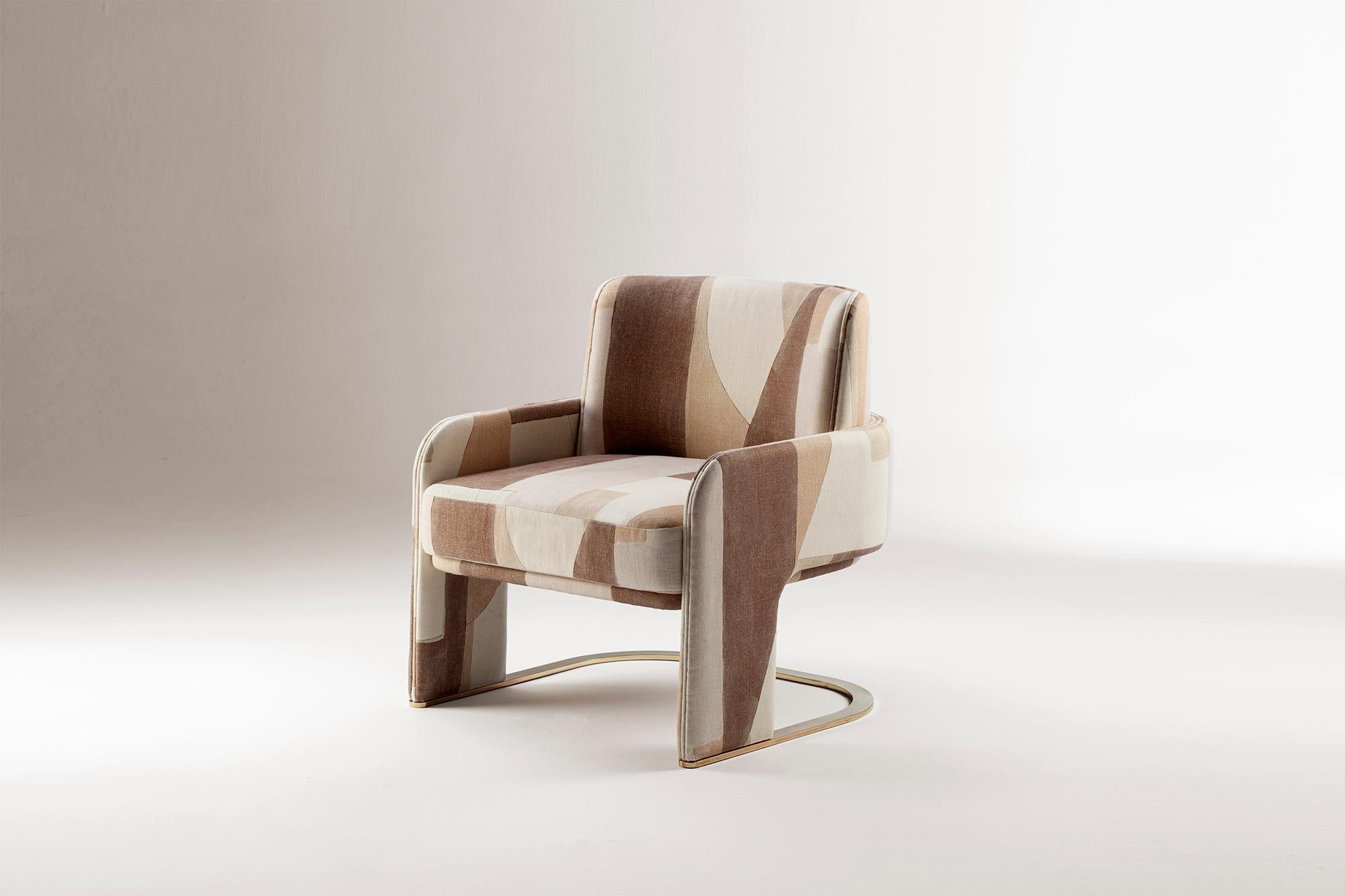 https://a.1stdibscdn.com/armchair-odisseia-with-kelly-wearstlers-district-fabric-and-brass-for-sale-picture-3/f_54242/f_241249321623422313098/odisseia_armchair_1__master.jpg