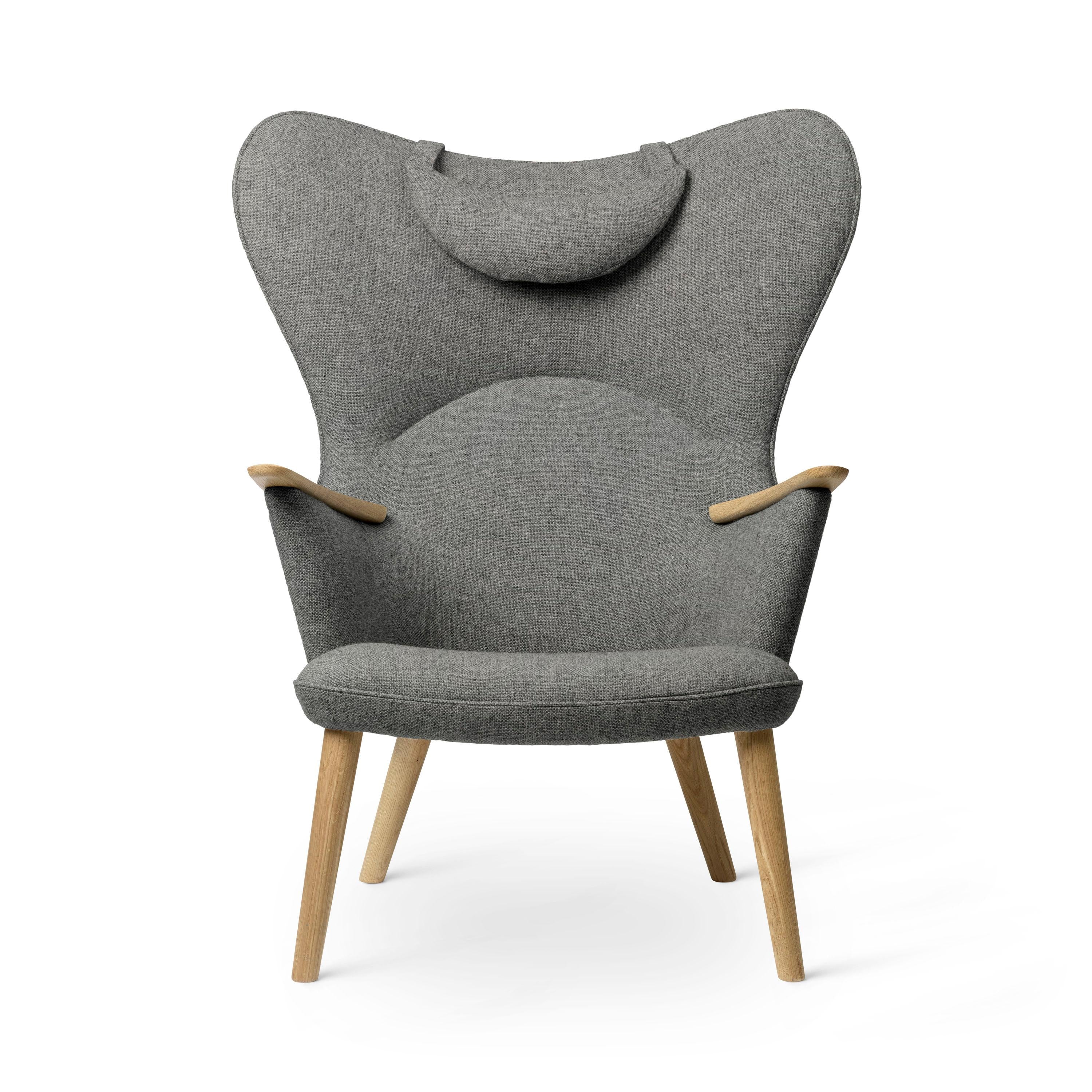 https://a.1stdibscdn.com/hans-j-wegner-ch78-mama-bear-chair-in-oak-for-carl-hansen-son-for-sale-picture-11/f_14472/f_438023521740526134607/oiled_oak_fiord_151_fabric_mama_bear_chair_carl_hansen_master.jpg