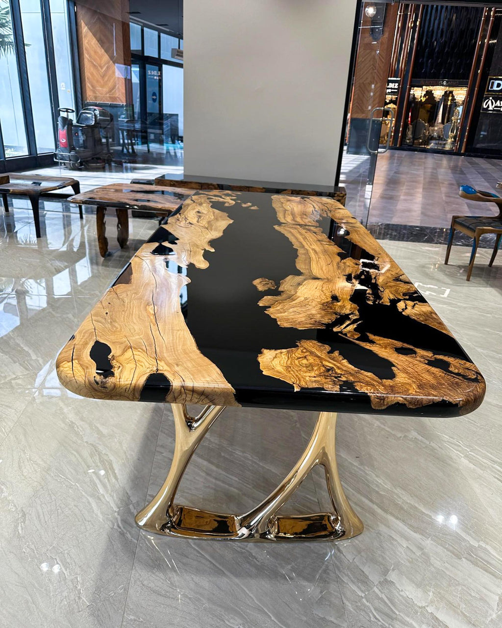https://a.1stdibscdn.com/custom-live-edge-olive-wood-crystal-clear-epoxy-resin-dining-table-for-sale-picture-7/f_91932/f_495753821775653107878/olive_wood_epoxy_table_3_master.jpg