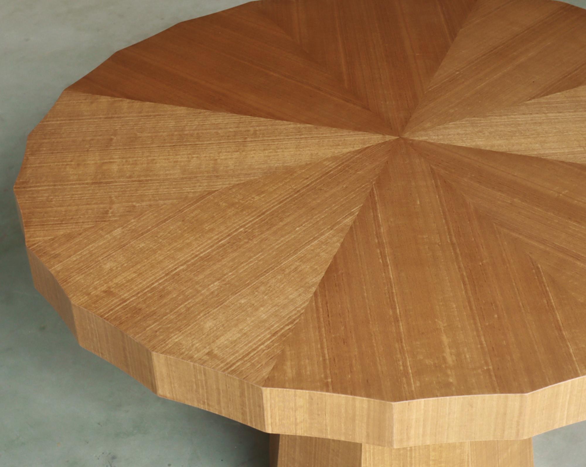 https://a.1stdibscdn.com/ondara-fluted-dining-foyer-table-by-christiane-lemieux-for-sale-picture-8/f_69542/f_481553821767299454385/ondara_radial_top_2_master.jpg