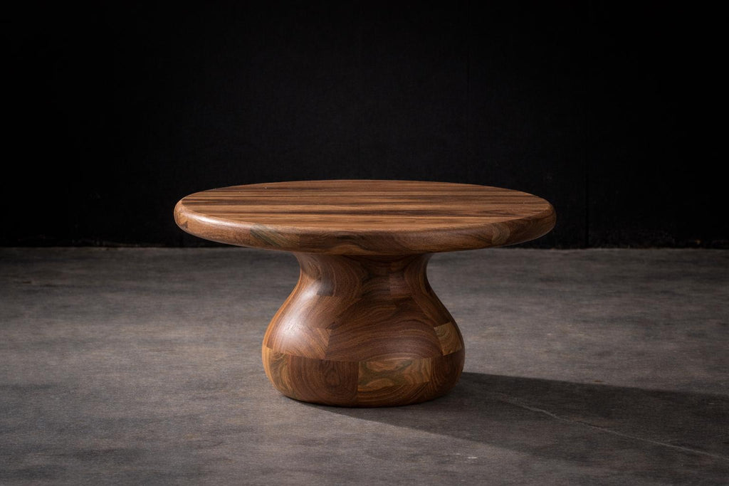 https://a.1stdibscdn.com/organic-modern-coffee-table-in-solid-walnut-by-sergio-vulpe-for-sale-picture-2/f_99712/f_484208021768947488113/organic_coffee_table_master.jpg