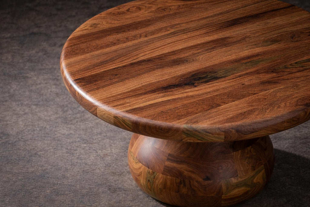 https://a.1stdibscdn.com/organic-modern-coffee-table-in-solid-walnut-by-sergio-vulpe-for-sale-picture-3/f_99712/f_484208021768947489013/organic_style_walnut_coffee_table_master.jpg