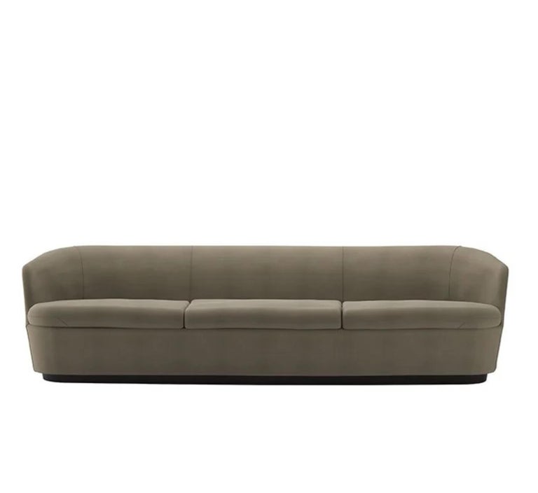 https://a.1stdibscdn.com/orla-small-sofa-by-jasper-morrison-for-cappellini-for-sale-picture-11/f_16392/f_491440621773070288207/orla_divano_tre_posti_jasper_morrison_cappellini_0_master.jpg?width=768