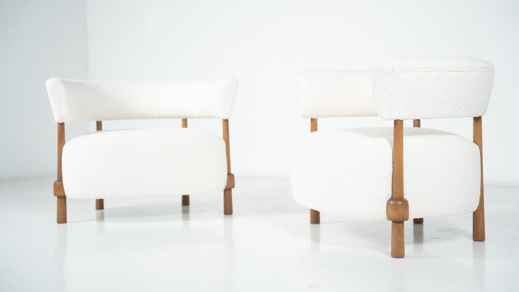https://a.1stdibscdn.com/pair-of-contemporary-italian-armchairs-italy-for-sale-picture-7/f_22653/f_487431521770726749769/pair_of_contemporary_italian_armchairs_italy_34425137_en_max_master.jpg