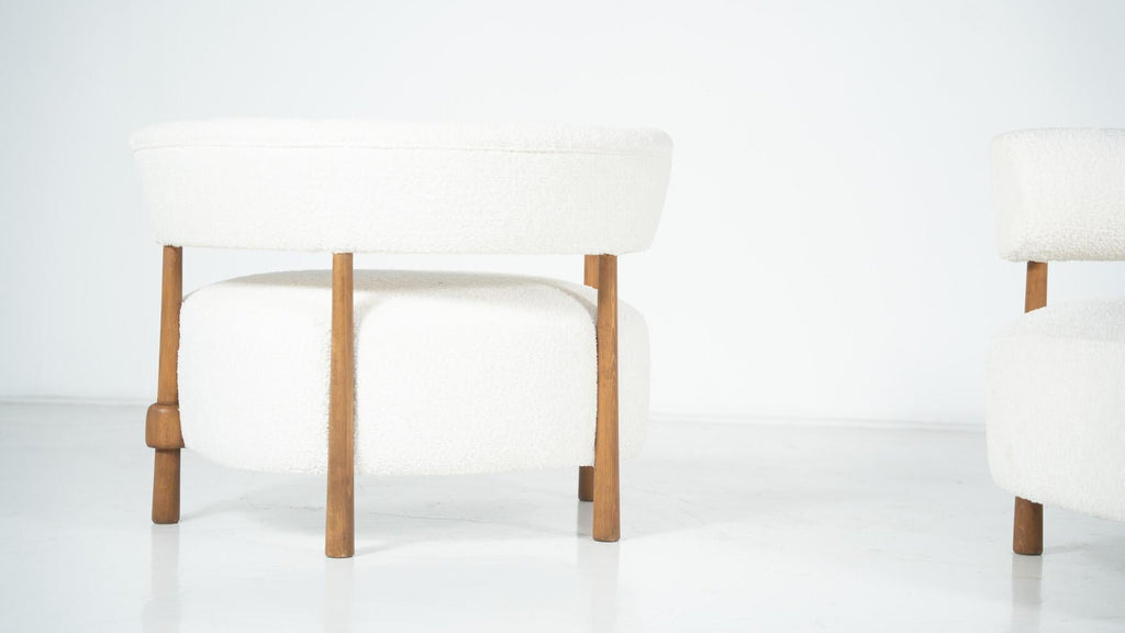 https://a.1stdibscdn.com/pair-of-contemporary-italian-armchairs-italy-for-sale-picture-9/f_22653/f_487431521770726749798/pair_of_contemporary_italian_armchairs_italy_34425189_en_max_master.jpg