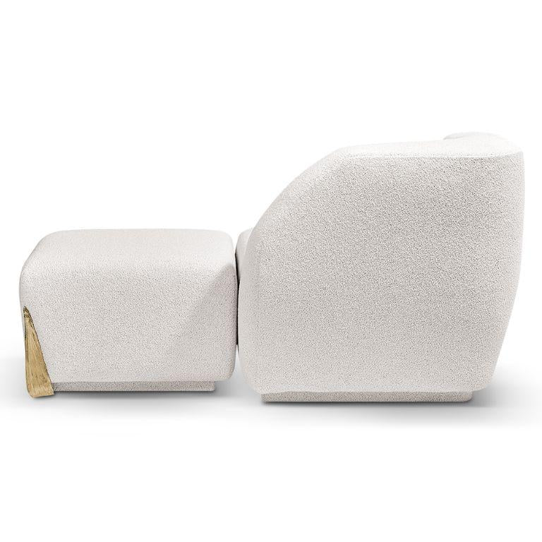 https://a.1stdibscdn.com/palm-sofa-elegant-organic-sofa-in-soft-white-fabric-with-brass-finish-for-sale-picture-3/f_84862/f_490045621772193332721/palm_sofa_3__master.jpg