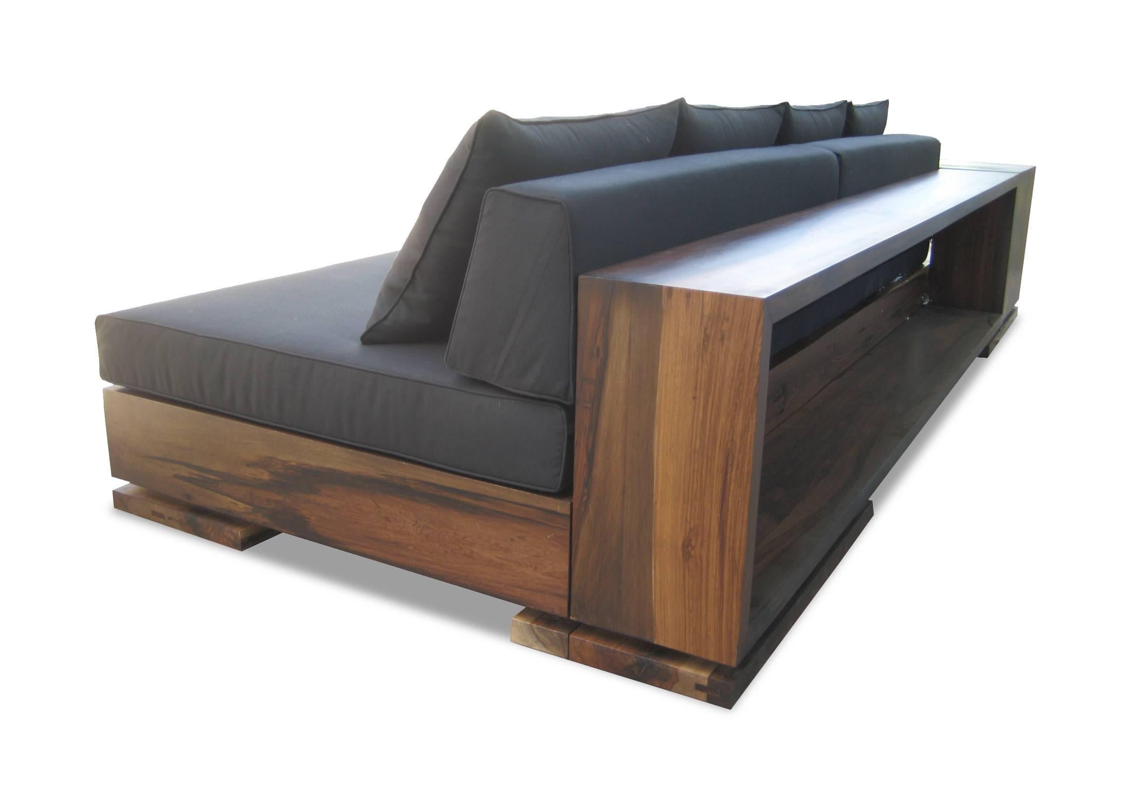 https://a.1stdibscdn.com/archivesE/upload/f_25173/f_68291531488818142724/patone_sofa_04_master.jpg