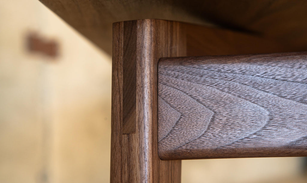 https://a.1stdibscdn.com/charis-mid-century-modern-styled-solid-walnut-dining-table-minimalist-for-sale-picture-10/f_86132/f_341378421771443786288/petechairs26_03781_master.jpg