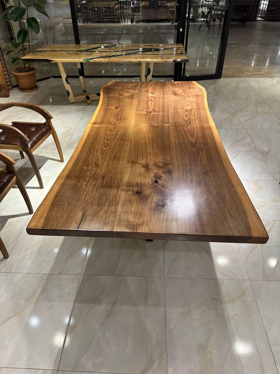 https://a.1stdibscdn.com/live-edge-walnut-massive-wooden-handmade-custom-dining-table-for-sale-picture-5/f_91932/f_403876721719588111184/photo1719585713_17__master.jpeg
