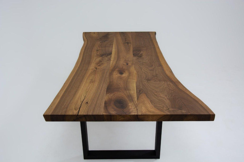 https://a.1stdibscdn.com/live-edge-solid-walnut-wood-dining-table-for-sale-picture-8/f_91932/f_363621621695893921438/photo_5861771112633975210_y_1__master.jpg
