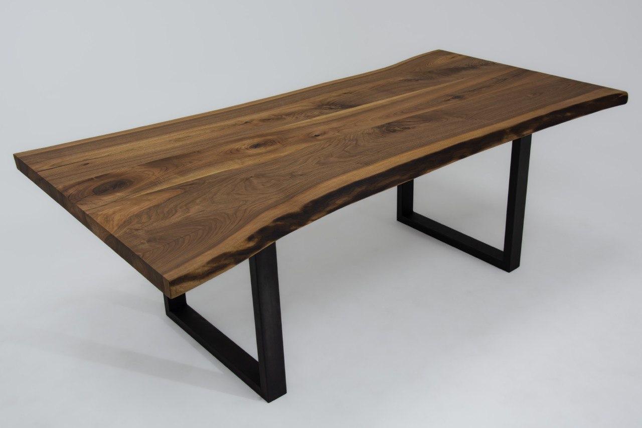 https://a.1stdibscdn.com/live-edge-solid-walnut-wood-dining-table-for-sale-picture-7/f_91932/f_363621621695893921514/photo_5861771112633975213_y_master.jpg