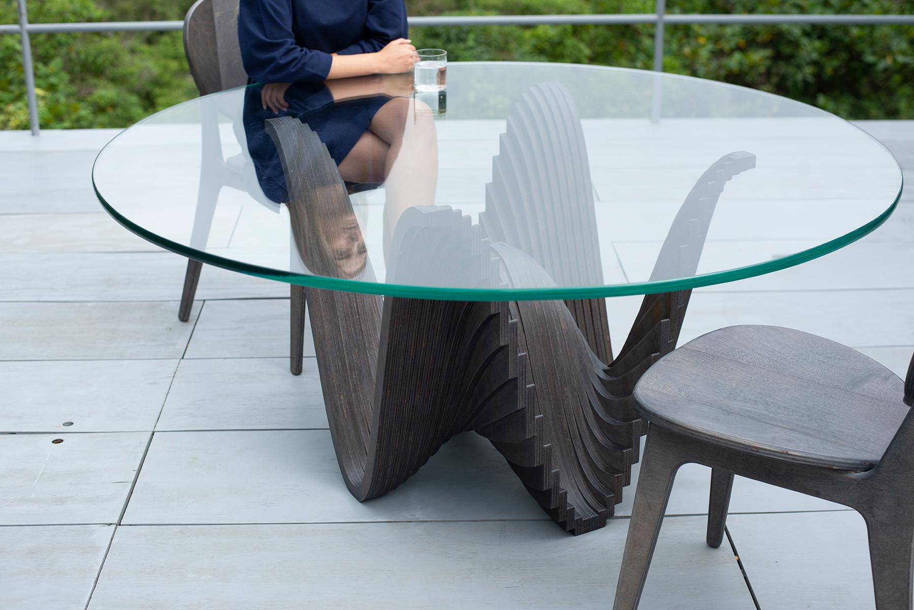 https://a.1stdibscdn.com/candy-dining-table-medium-by-piegatto-a-sculptural-contemporary-table-for-sale-picture-6/f_83012/f_385046421708470600581/piegatto_candy_dining_medium_master.jpg