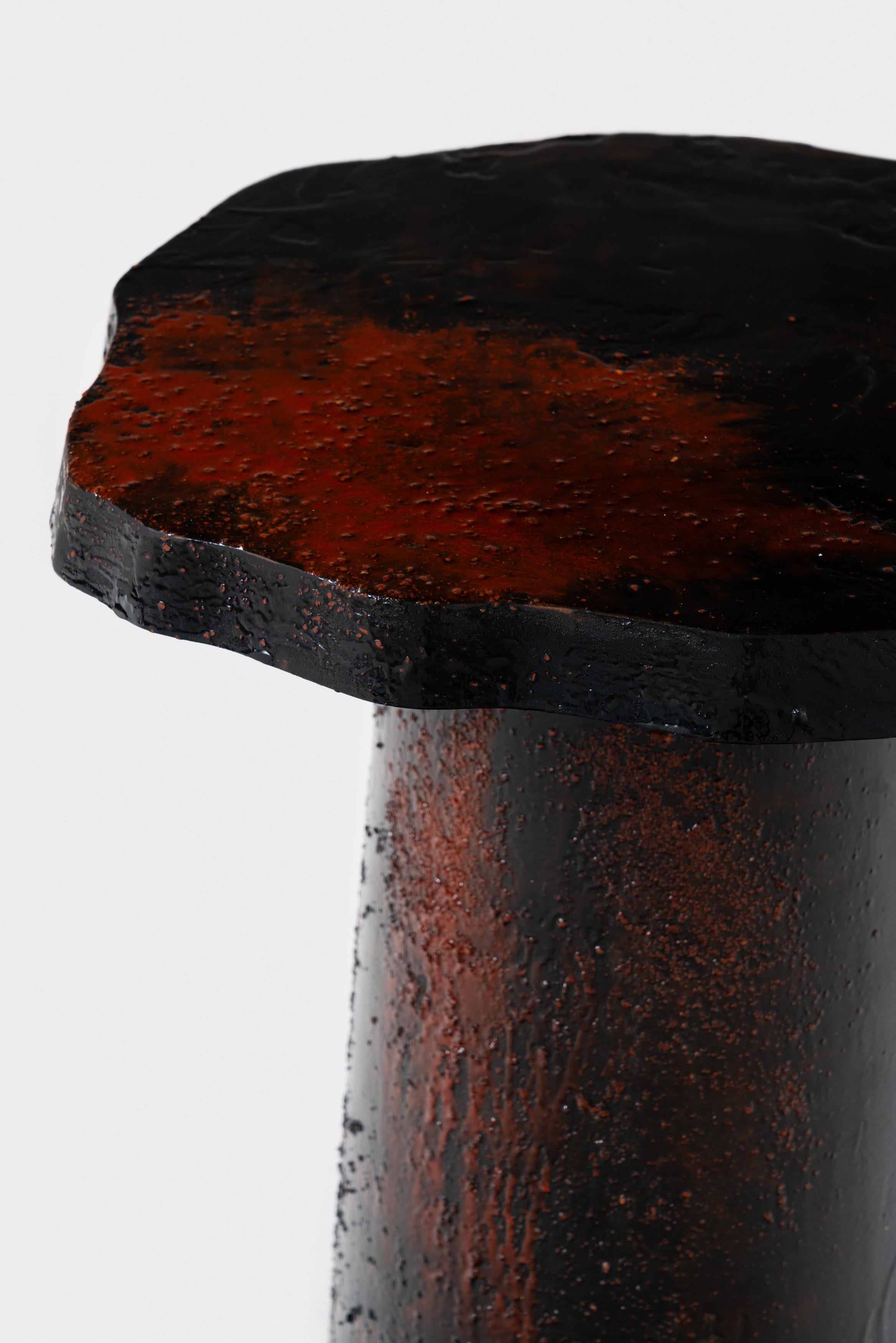 https://a.1stdibscdn.com/cork-coffee-table-in-handpainted-mdf-with-resin-finishes-by-rou-materiaal-for-sale-picture-4/f_104662/f_456707021751299971116/_piercarloquecchia_dsl_studio_DSC4314_Modifica_master.jpg