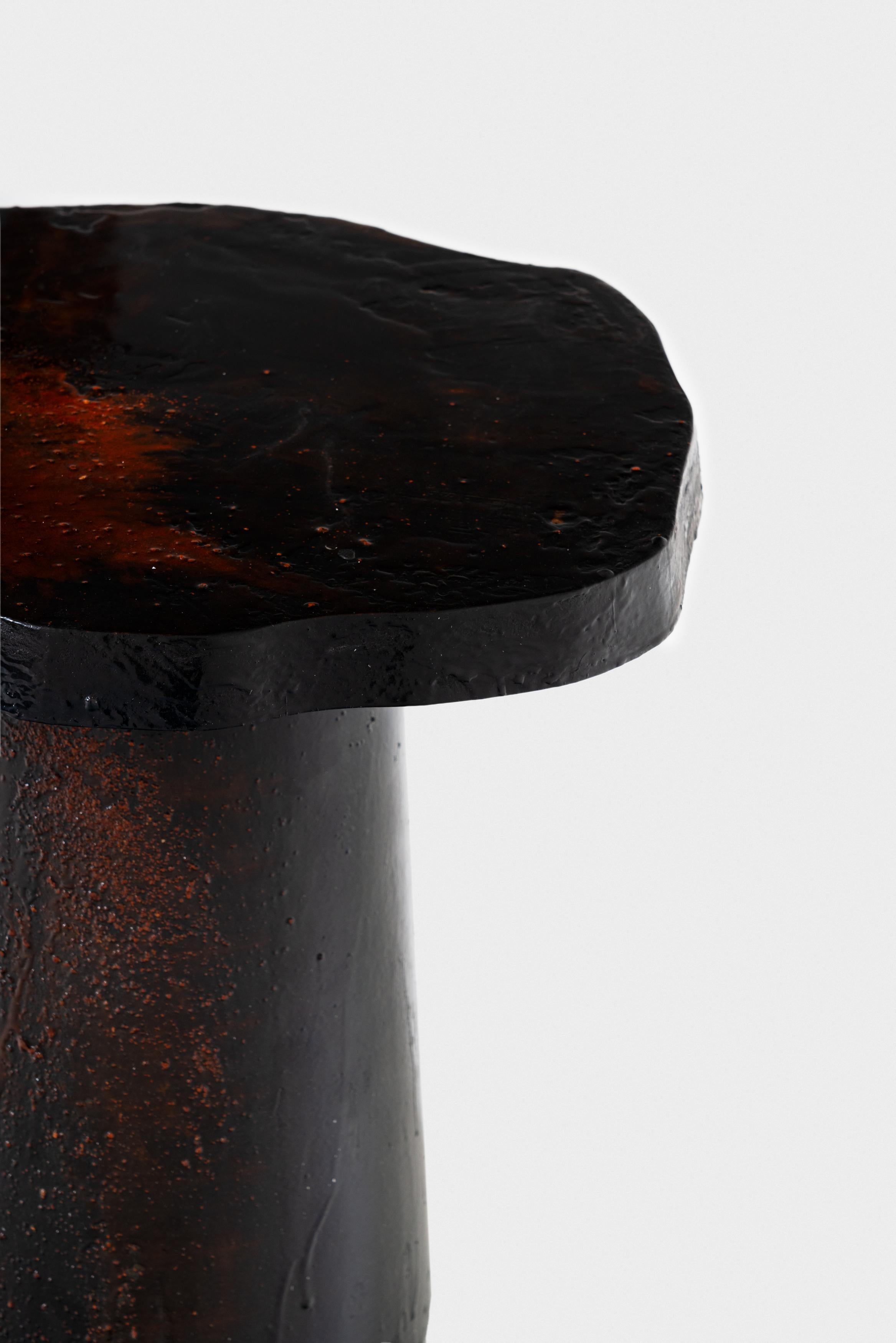 https://a.1stdibscdn.com/cork-coffee-table-in-handpainted-mdf-with-resin-finishes-by-rou-materiaal-for-sale-picture-6/f_104662/f_456707021751299971159/_piercarloquecchia_dsl_studio_DSC4316_Modifica_master.jpg