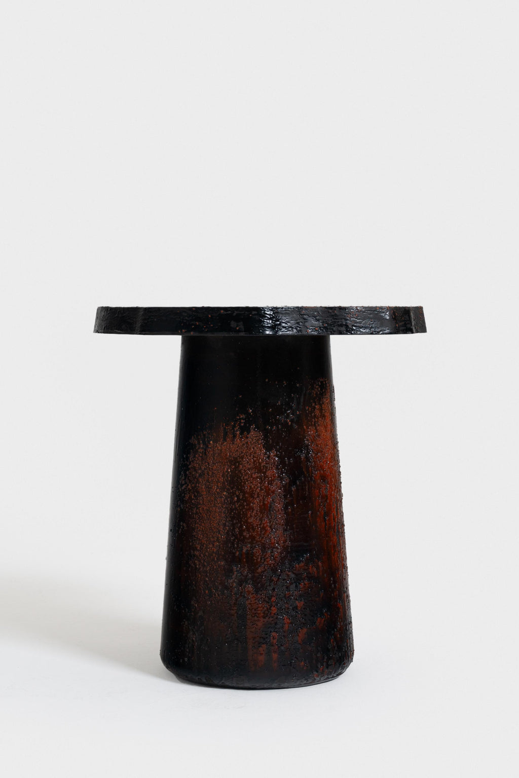 https://a.1stdibscdn.com/cork-coffee-table-in-handpainted-mdf-with-resin-finishes-by-rou-materiaal-for-sale-picture-5/f_104662/f_456707021751299971249/_piercarloquecchia_dsl_studio_DSC4318_Modifica_master.jpg