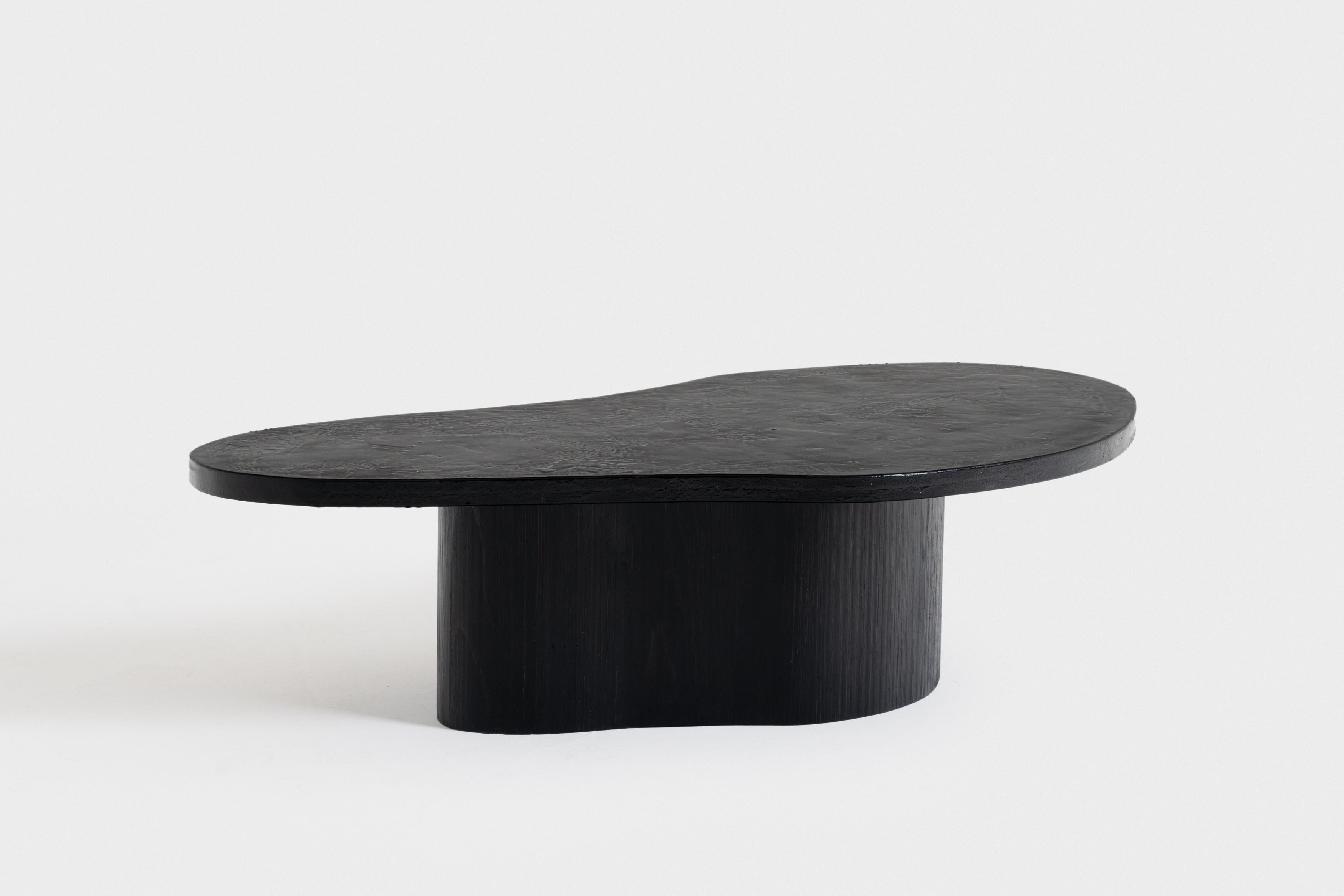 https://a.1stdibscdn.com/tessella-fbeta-coffee-table-in-handpainted-fir-wood-and-mdf-by-rou-materiaal-for-sale-picture-5/f_104662/f_456704021751298998508/_piercarloquecchia_dsl_studio_DSC4356_Modifica_master.jpg
