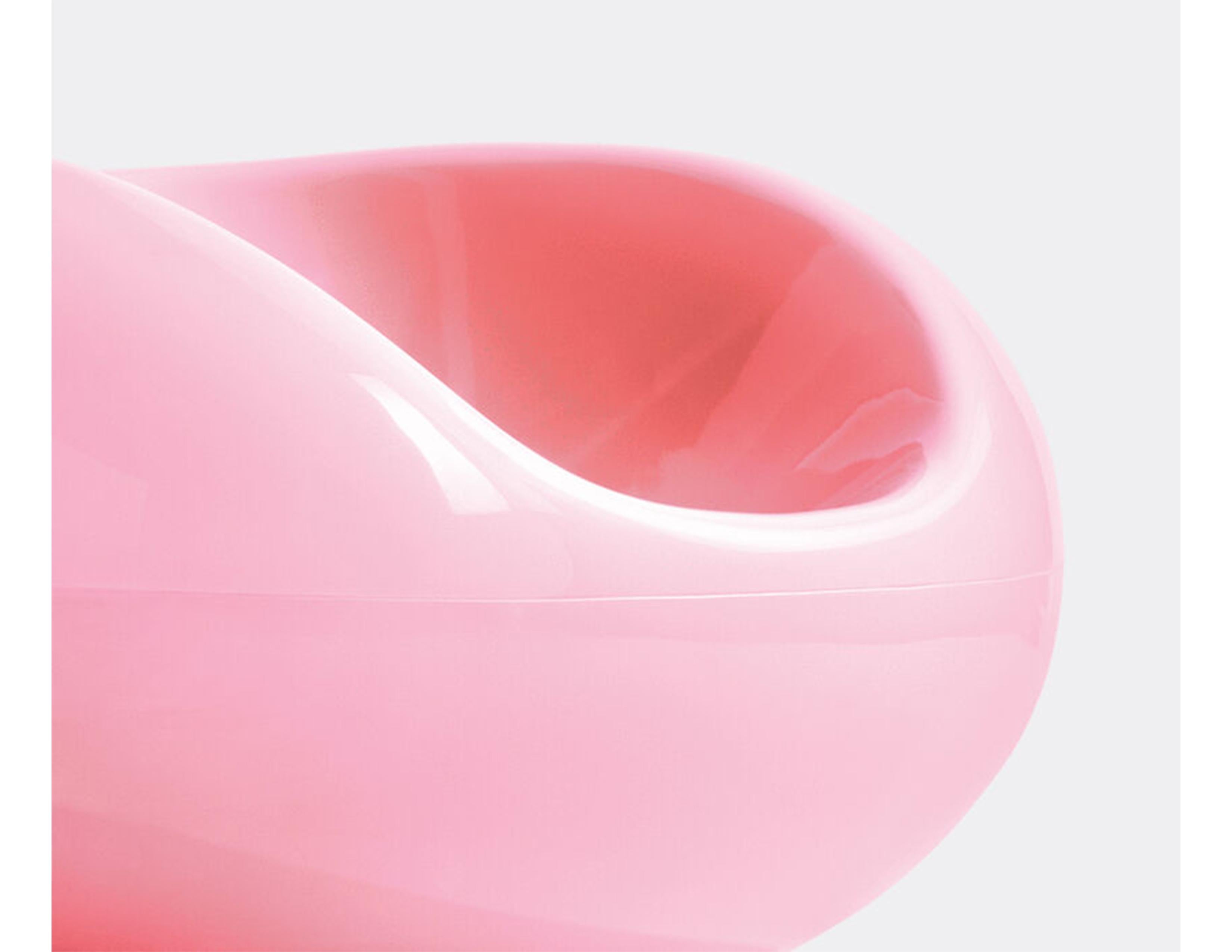 https://a.1stdibscdn.com/iconic-eero-aarnio-pink-pastil-chair-for-sale-picture-3/f_44652/f_210342521602942326378/pink_pastil_master.jpg