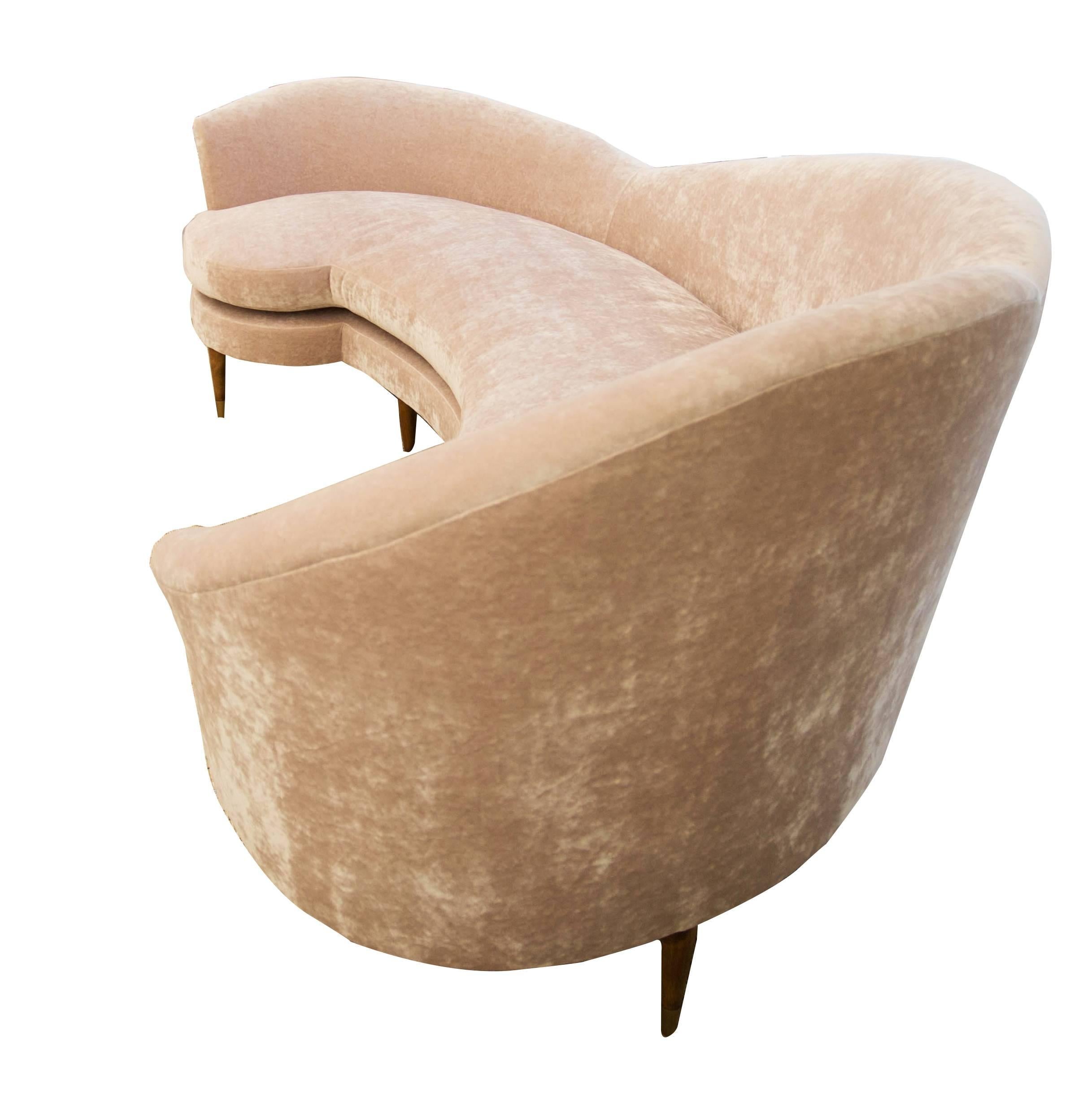 https://a.1stdibscdn.com/archivesE/upload/f_21233/1504988252712/pinksofa3_master.jpg