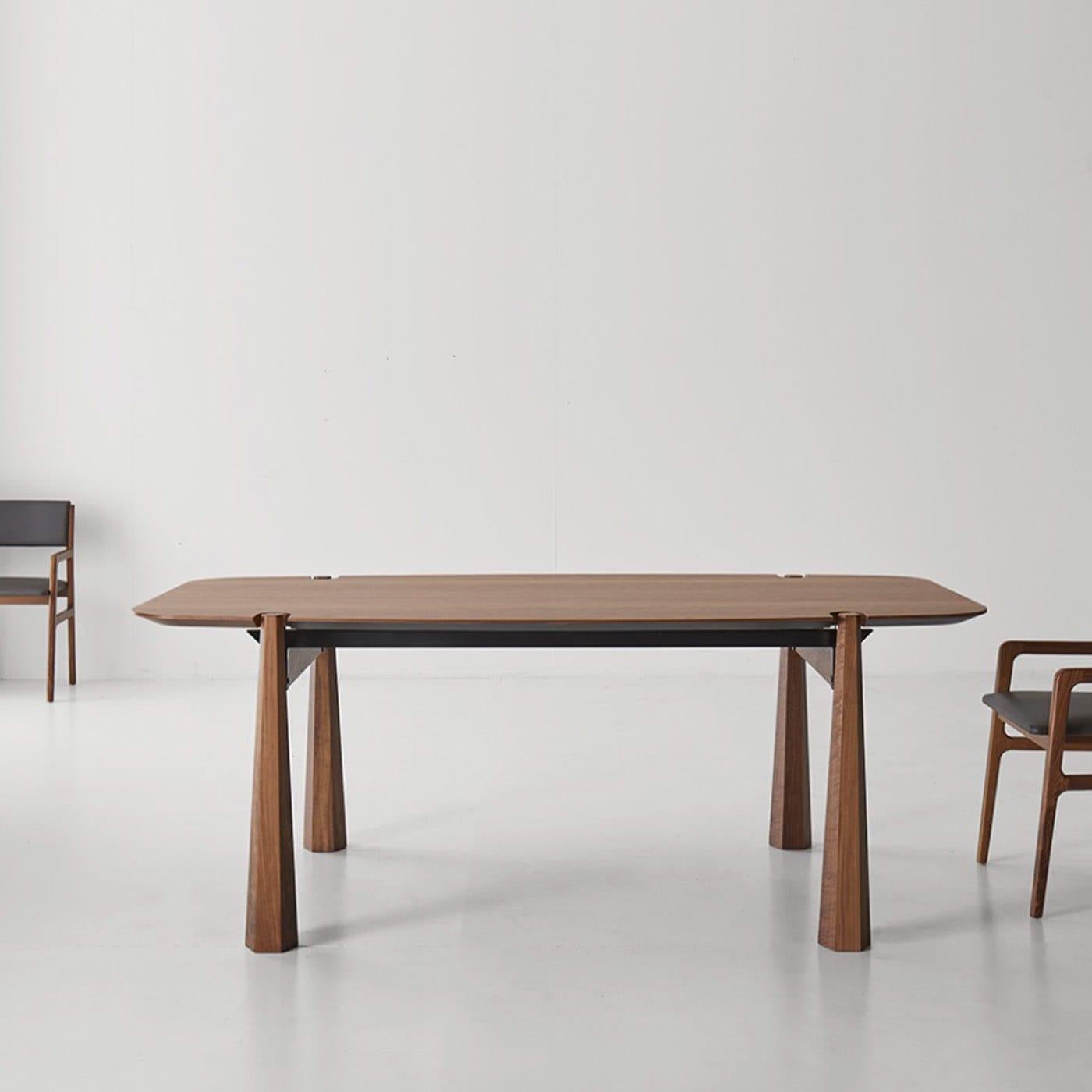 https://a.1stdibscdn.com/york-canaletto-wood-table-by-modesign-for-sale-picture-5/f_17062/f_468542821759151863525/pjcku6krjwg7ffu8mvhwlh6ar9rd_master.jpg