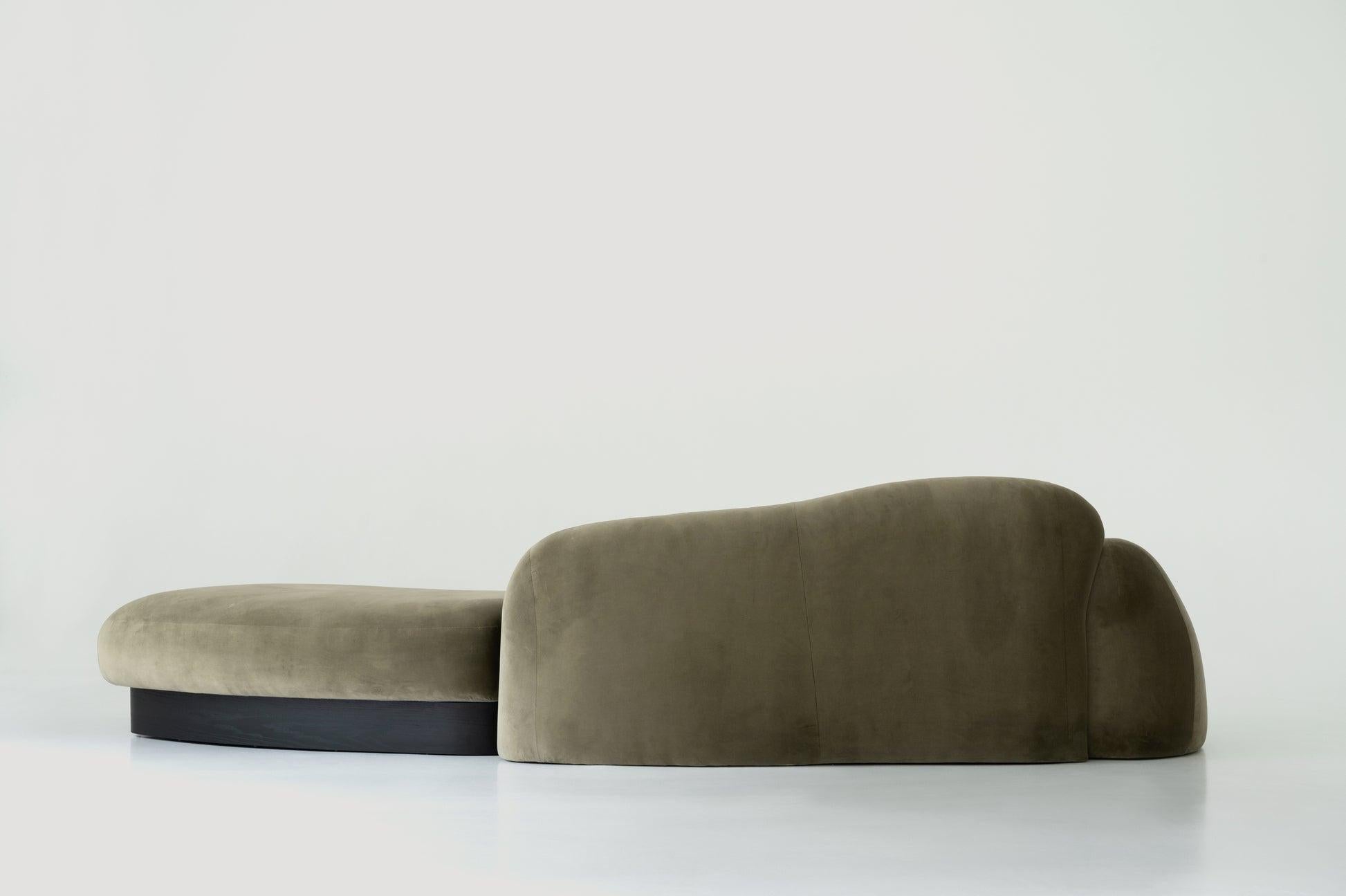 https://a.1stdibscdn.com/plyn-sofa-for-sale-picture-8/f_102572/f_435981021739370491988/plynsofafainadesign_27_master.jpg