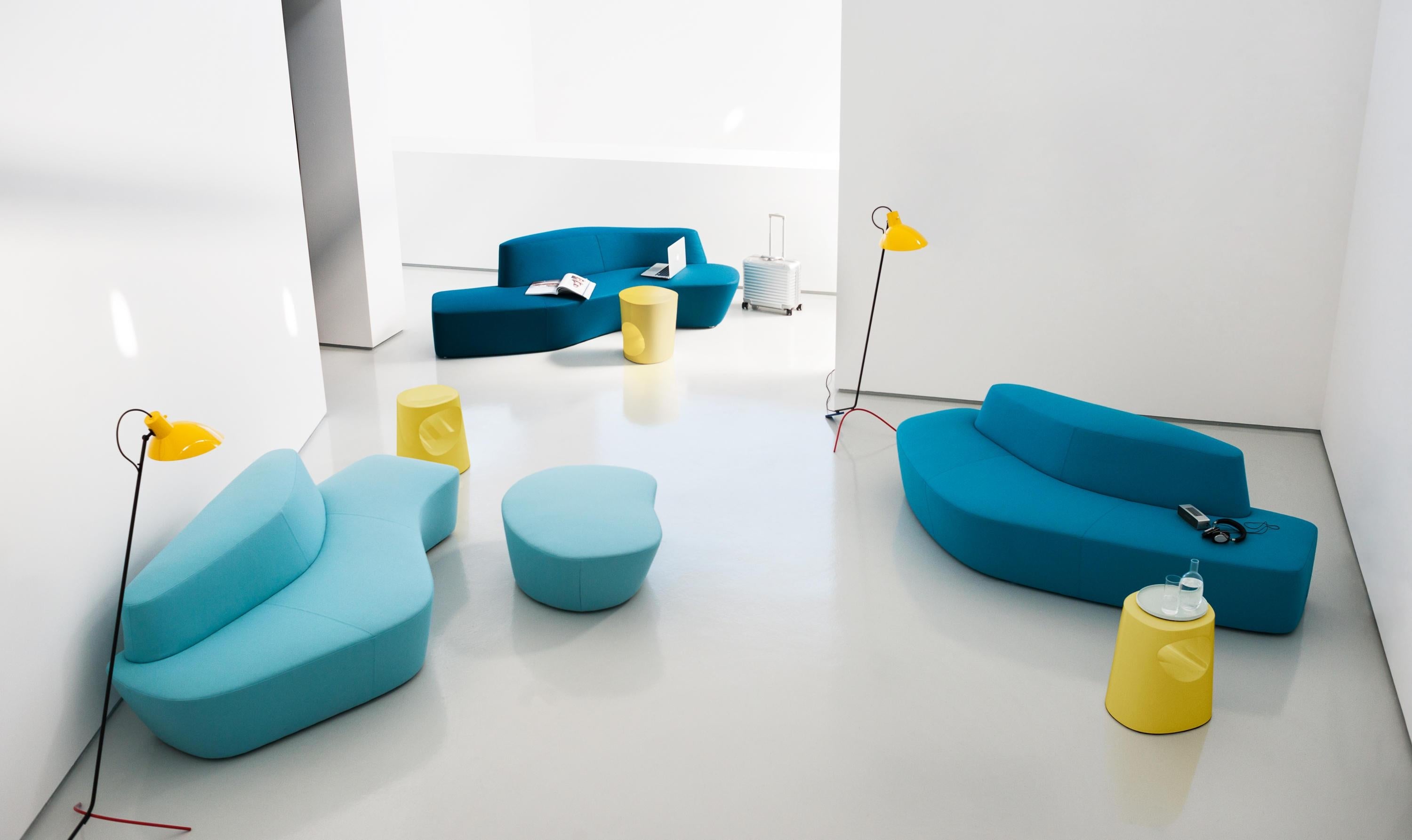 https://a.1stdibscdn.com/tacchini-polar-modular-chair-designed-by-pearsonlloyd-for-sale-picture-11/f_44652/f_216244721606790246751/polar_andrea_ferrari_dsc_0140_cut_b_master.jpg
